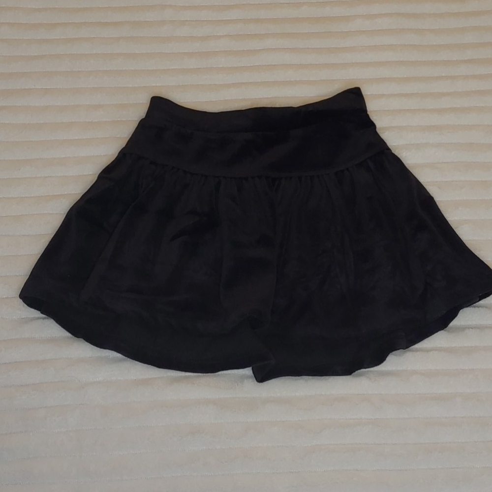 🎁Circo size 4T black velour skirt